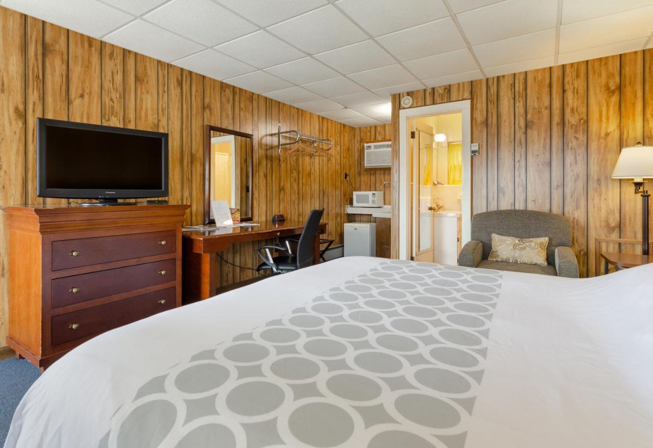 Knob Hill Motor Lodge Hillsville Exterior photo